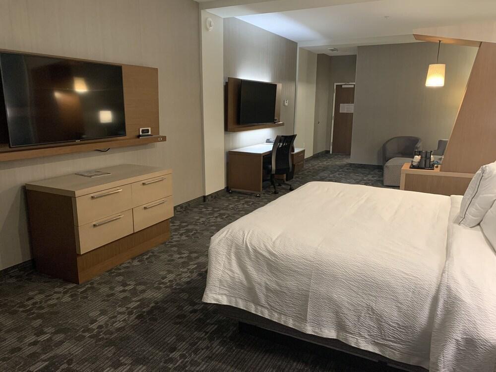 Courtyard By Marriott East Lansing Okemos Ξενοδοχείο Εξωτερικό φωτογραφία